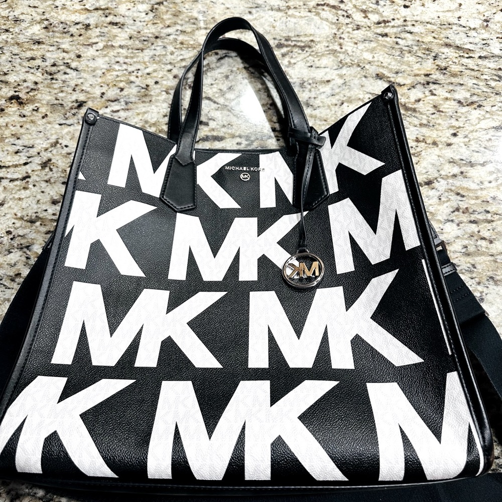 Michael Kors Maple Large North South Tote